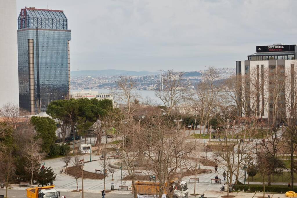 Taksim Square Apartment, Great View, Luxury Istanbul Eksteriør billede