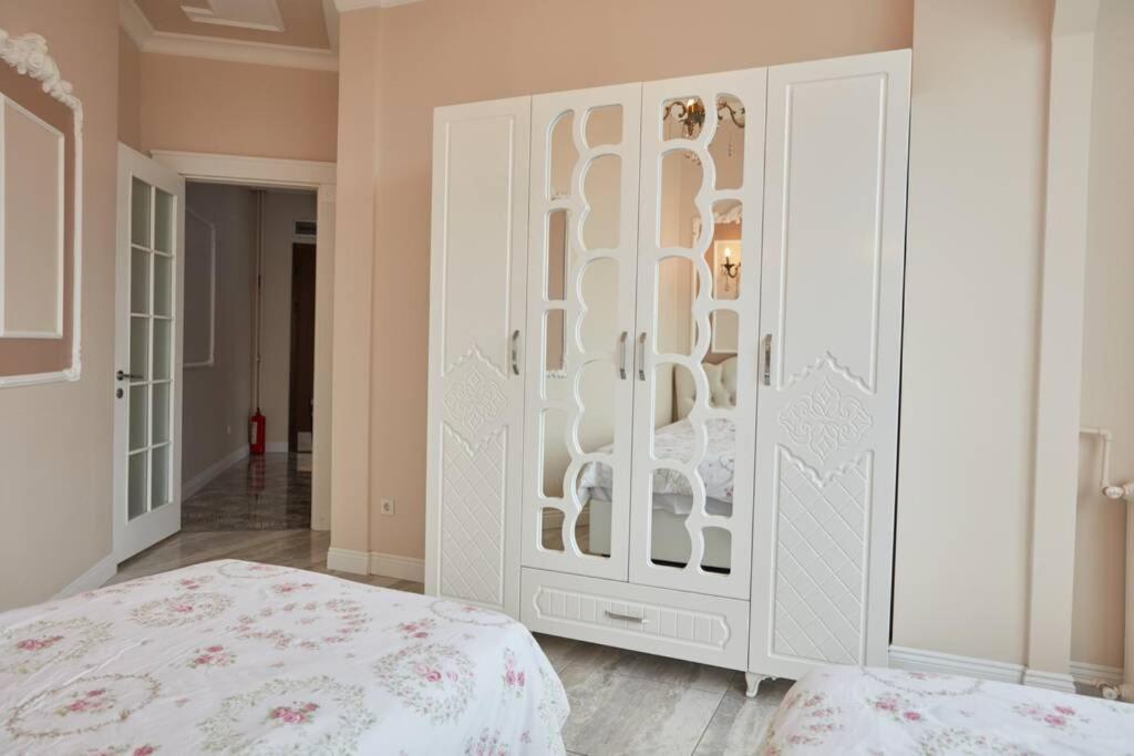 Taksim Square Apartment, Great View, Luxury Istanbul Eksteriør billede