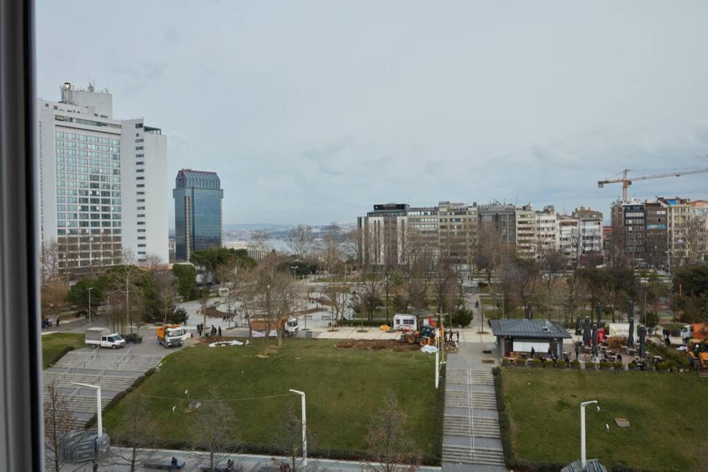 Taksim Square Apartment, Great View, Luxury Istanbul Eksteriør billede