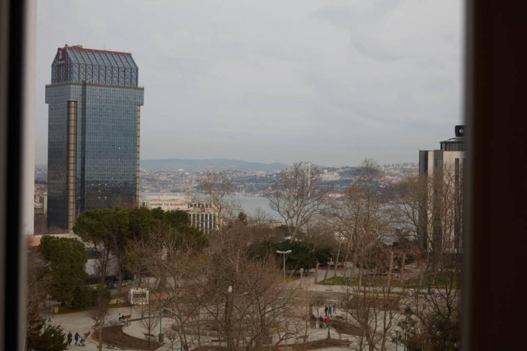Taksim Square Apartment, Great View, Luxury Istanbul Eksteriør billede