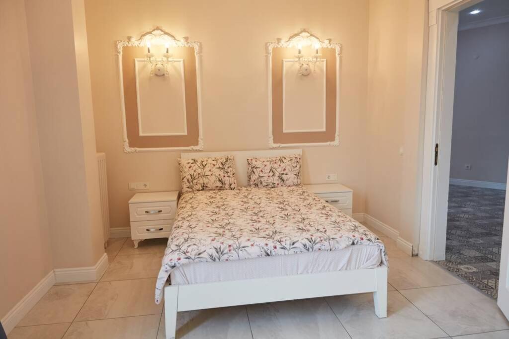 Taksim Square Apartment, Great View, Luxury Istanbul Eksteriør billede